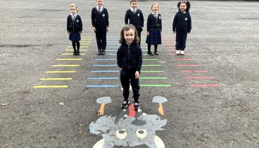 6 pupils at Stokesley Primary Academy stood in the playground.
